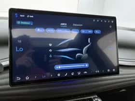 BYD ATTO_3 (2025) thumbnail 10