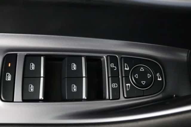 BYD SEAL_U (2026) thumbnail 4