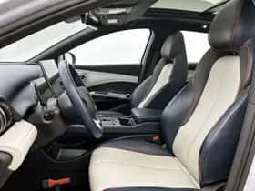 BYD ATTO_3 (2024) thumbnail 16
