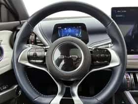 BYD ATTO_3 (2024) thumbnail 18