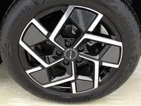 BYD ATTO_3 (2024) thumbnail 23