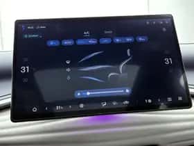 BYD ATTO_3 (2024) thumbnail 10