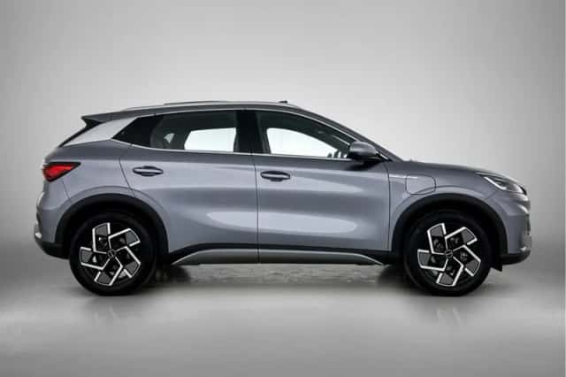 BYD ATTO_3 (2025) thumbnail 13