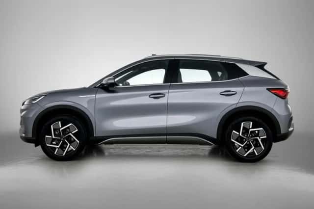 BYD ATTO_3 (2025) thumbnail 3
