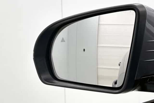 BYD ATTO_3 (2025) thumbnail 36