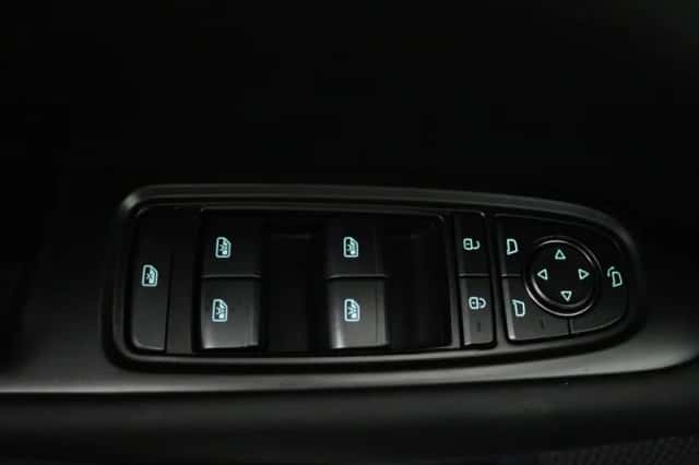 BYD Seal (2026) thumbnail 4