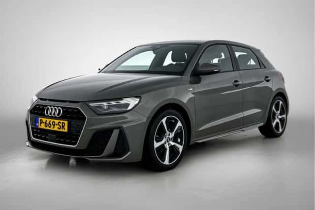 Audi A1_Sportback (2022) thumbnail 1