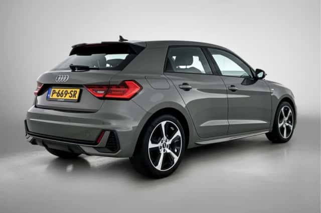Audi A1_Sportback (2022) thumbnail 2
