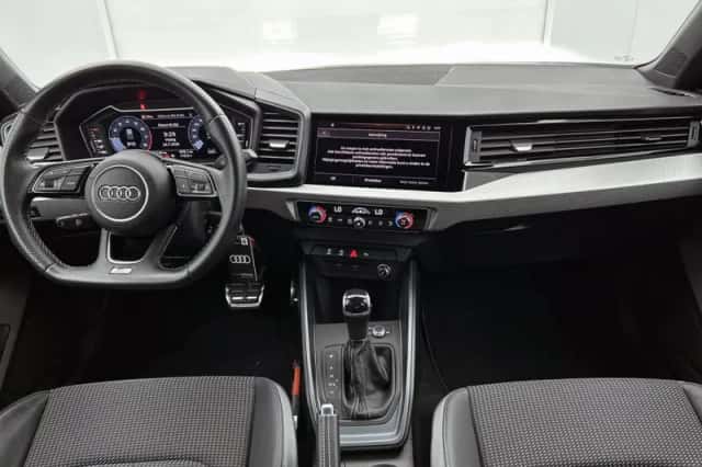 Audi A1_Sportback (2022) thumbnail 4