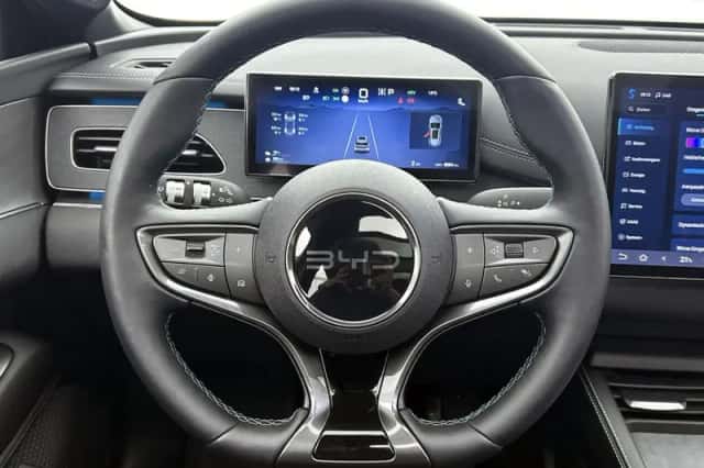 BYD Seal (2025) thumbnail 13