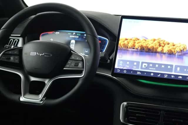 BYD SEAL_U (2026) thumbnail 26