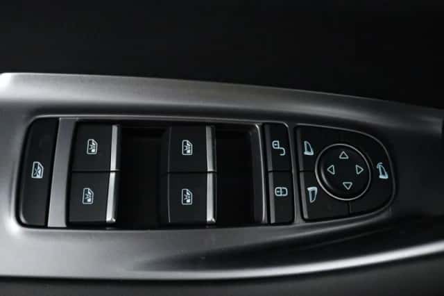 BYD SEAL_U (2026) thumbnail 4