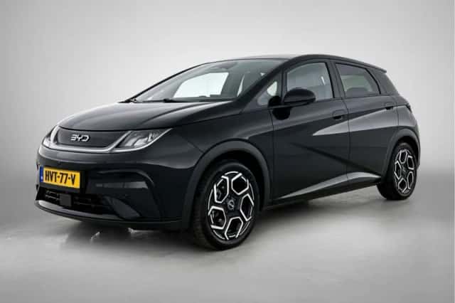 BYD Dolphin (2025) thumbnail 1
