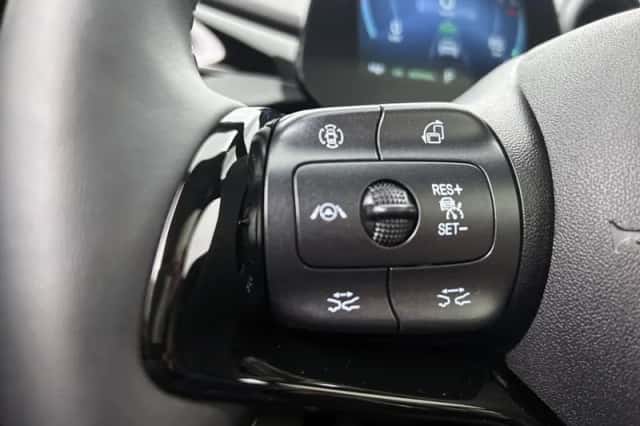 BYD Dolphin (2025) thumbnail 16