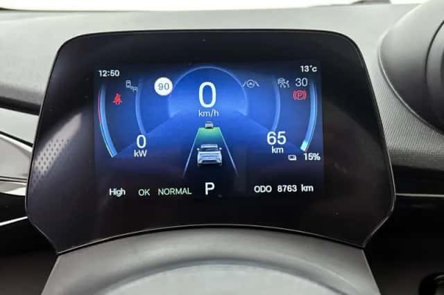 BYD Dolphin (2025) thumbnail 6