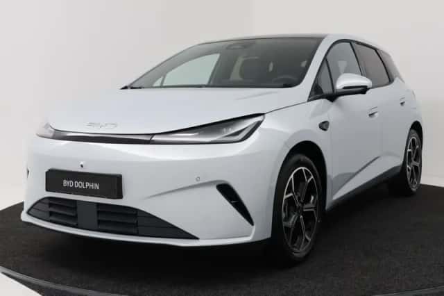 BYD Dolphin (2026) thumbnail 1