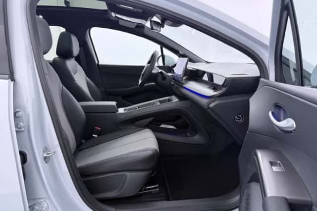 BYD Dolphin (2026) thumbnail 6