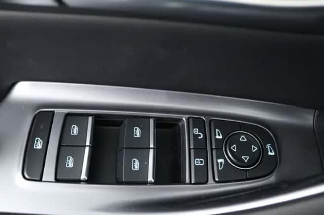 BYD SEAL_U (2026) thumbnail 4
