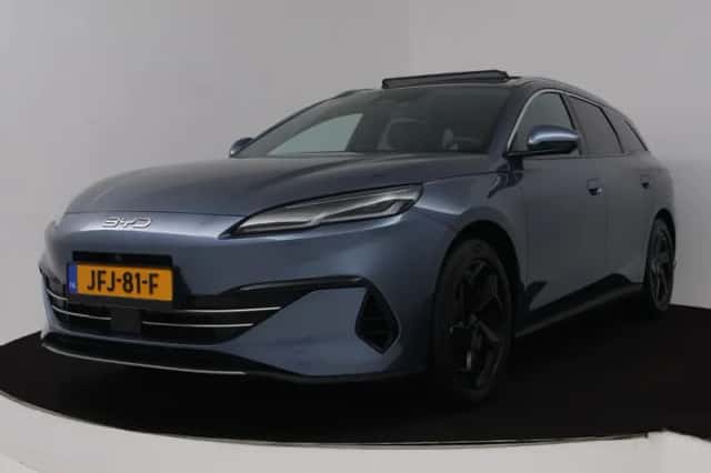 BYD Seal (2025) thumbnail 1