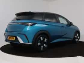 BYD Dolphin (2025) thumbnail 3