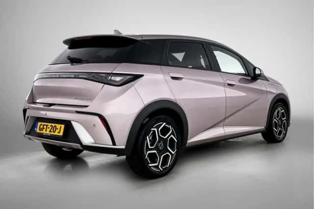 BYD Dolphin (2024) thumbnail 2