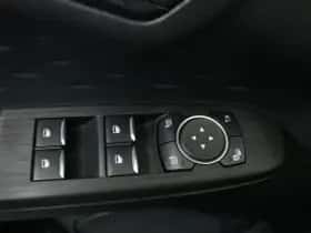 Ford Kuga (2020) thumbnail 5