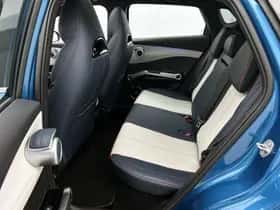 BYD ATTO_3 (2025) thumbnail 18