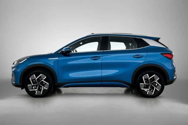 BYD ATTO_3 (2025) thumbnail 3
