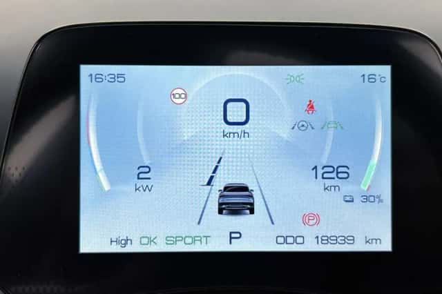 BYD ATTO_3 (2025) thumbnail 6
