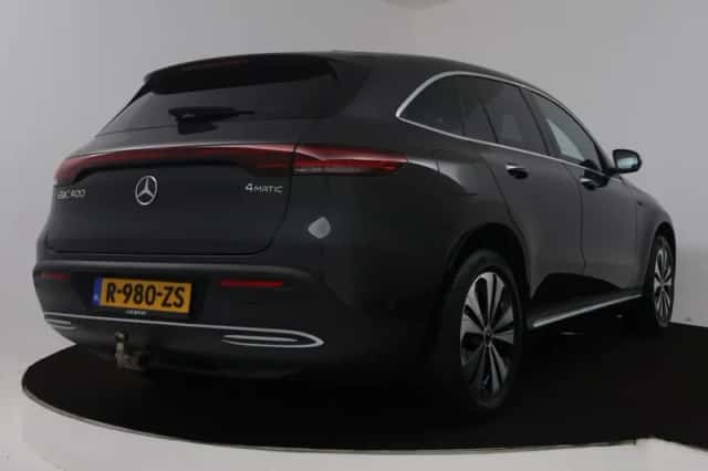 Mercedes-Benz EQC (2022) thumbnail 2
