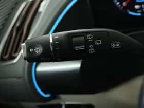 Mercedes-Benz EQC (2022) thumbnail 13