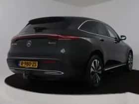 Mercedes-Benz EQC (2022) thumbnail 3