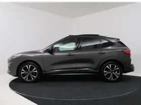 Ford Kuga (2021) thumbnail 3