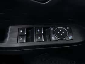 Ford Kuga (2021) thumbnail 4