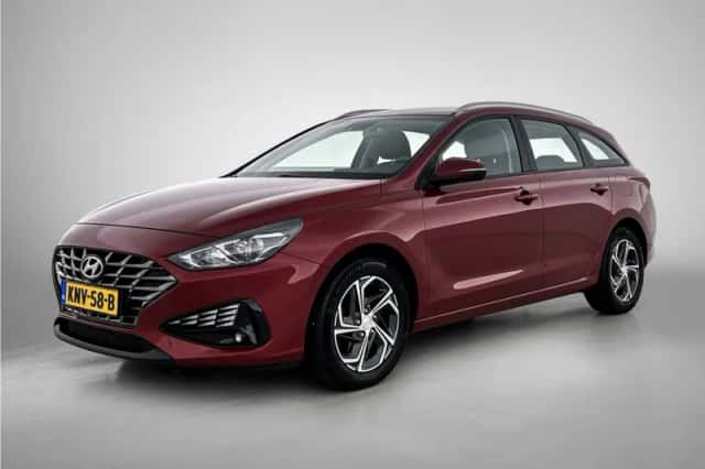 Hyundai i30 (2023) thumbnail 1