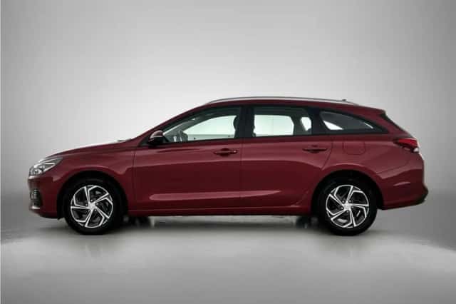 Hyundai i30 (2023) thumbnail 3