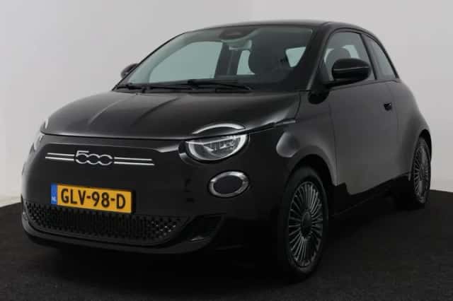 Fiat 500 (2022) thumbnail 1