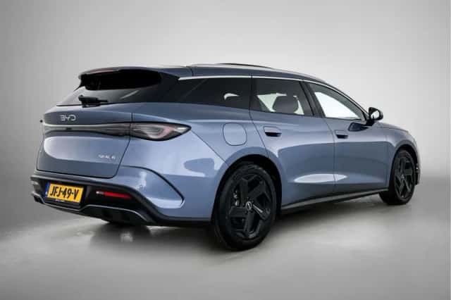 BYD Seal (2025) thumbnail 2