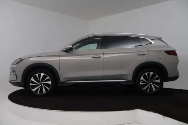 BYD Seal U (2026) thumbnail 3