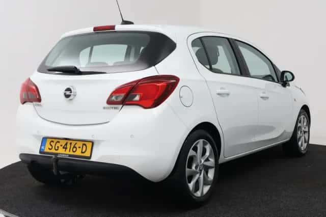Opel Corsa (2018) thumbnail 2