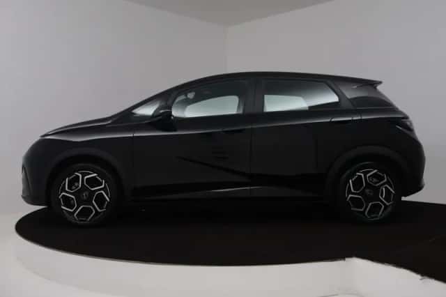 BYD Dolphin (2026) thumbnail 3