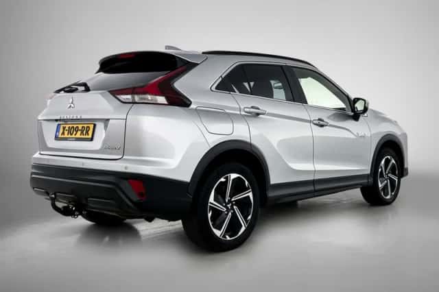 Mitsubishi Eclipse_Cross (2024) thumbnail 2