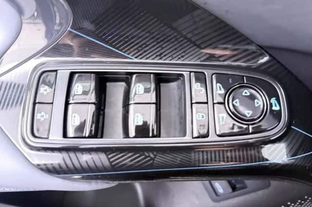 BYD Seal (2025) thumbnail 4