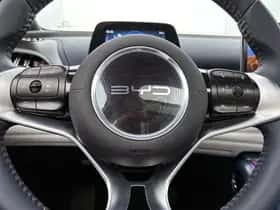 BYD ATTO_3 (2025) thumbnail 19