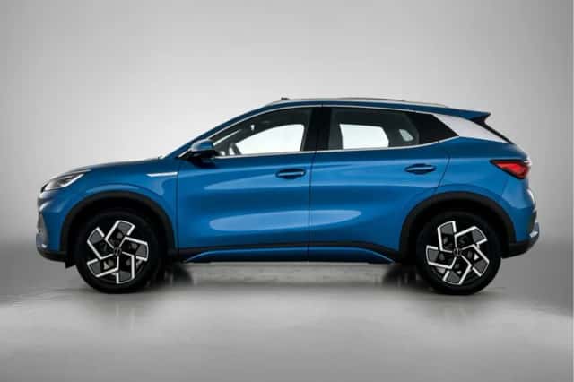 BYD ATTO_3 (2025) thumbnail 3