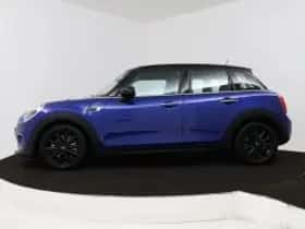 MINI Cooper (2021) thumbnail 4