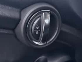 MINI Cooper (2021) thumbnail 6