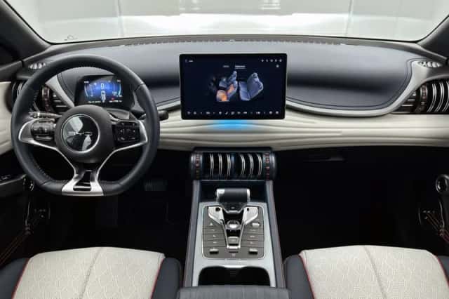 BYD ATTO_3 (2025) thumbnail 5
