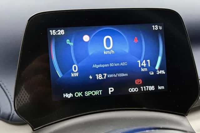 BYD ATTO_3 (2025) thumbnail 6