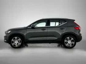 Volvo XC40 (2019) thumbnail 3